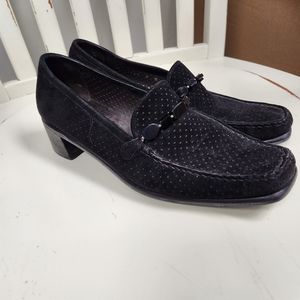 Stuart Weitzman Black Slip on Loafer 9 M